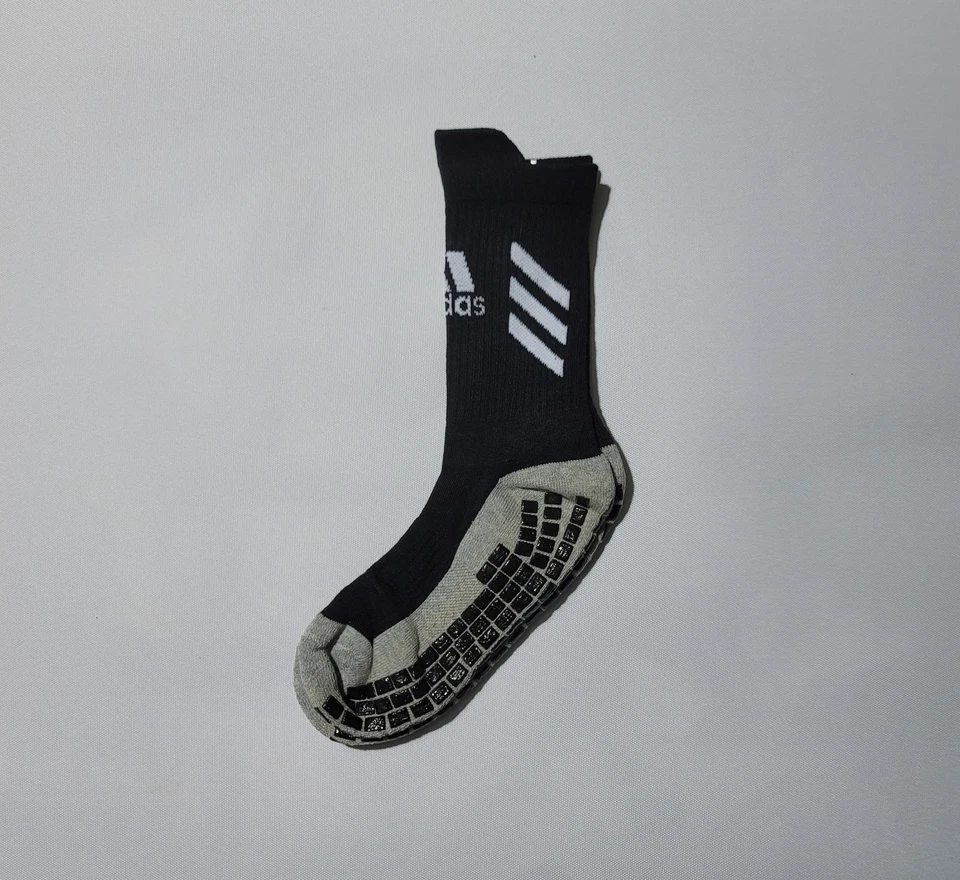3 Pairs NEW Black Adidas Adults Grip Socks Front Logo Mens/Womens Shoe Size 6-10 - Image 4 of 4