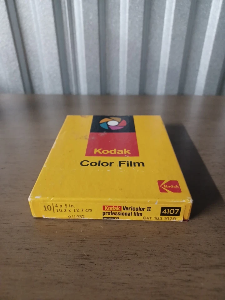 Kodak Vericolor II Professional Type S Film 4 x 5 4107 Open Box About 8 Sheets. - Image 2 of 4