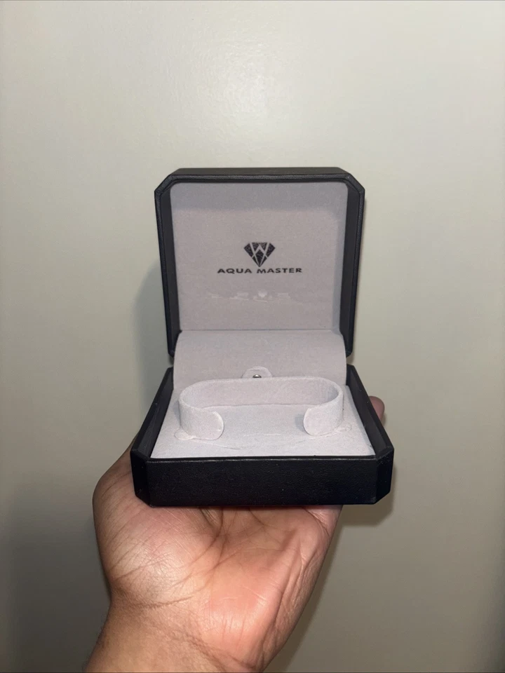 Men Aqua Master Jojo Jojino Joe Rodeo Yellow Metal Band 45mm Diamond Watch W#355 - Image 2 of 3