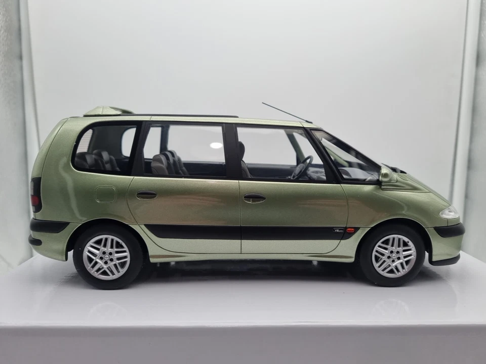 1/18 Renault Espace Phase 3 Metallic Green 2001 OTTO OT430 - Image 3 of 4