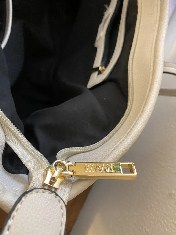 Bolso de Mano Bandolera Izzy & Ali Paja Tostado A5 Foto 3 de 4