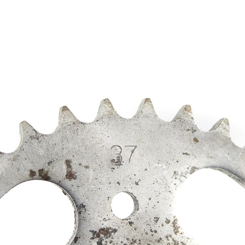 Honda NOS Driven Sprocket 37T CB100 CB125S 41201-383-610 - Picture 6 of 8