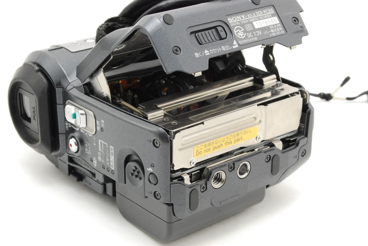 Near Mint】 Sony DCR-PC300 Video Camera Mini DV Digital Camcorder