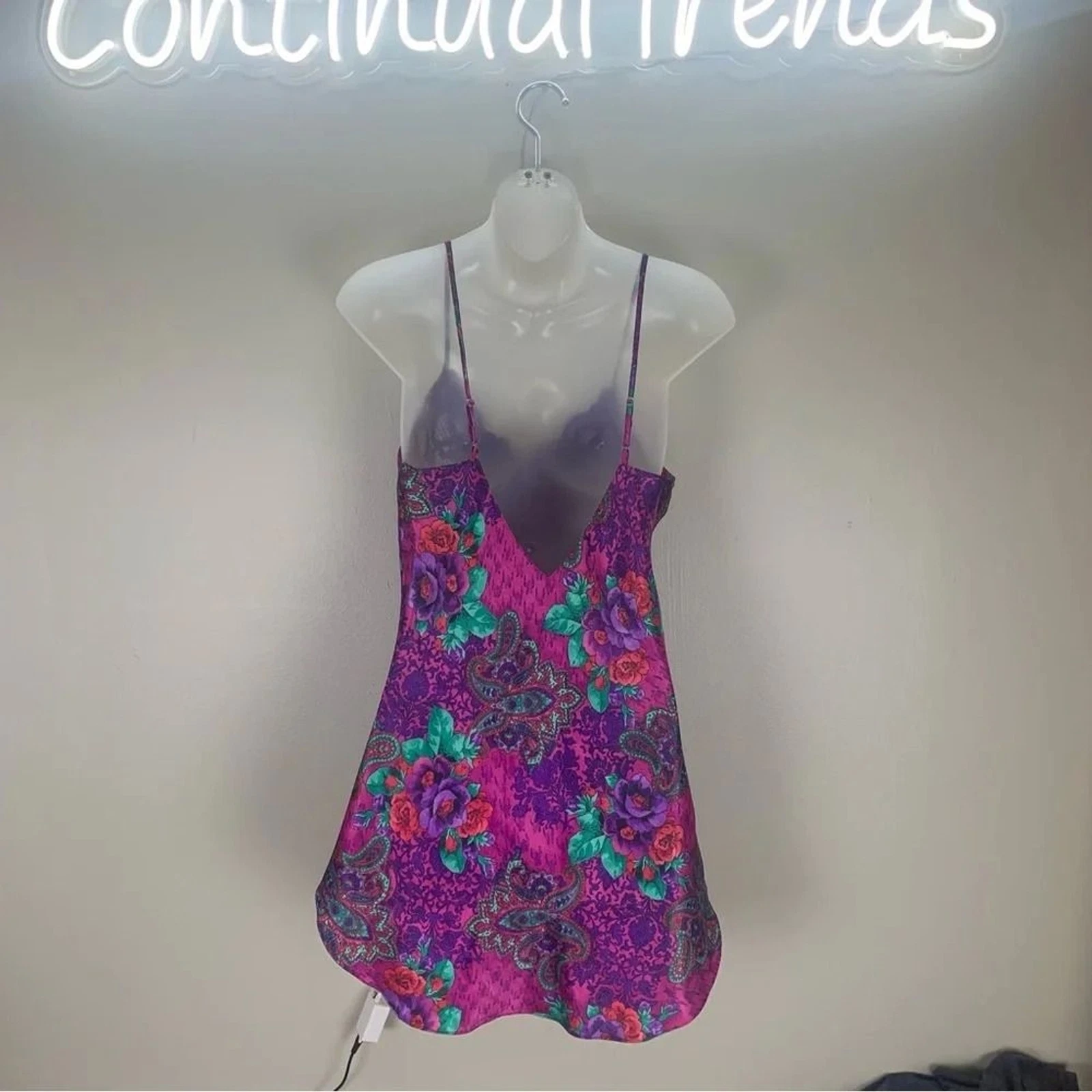 UNDERCOVER Abito slip Victoria’s Secret etichetta oro viola pizzo stampa floreale petite