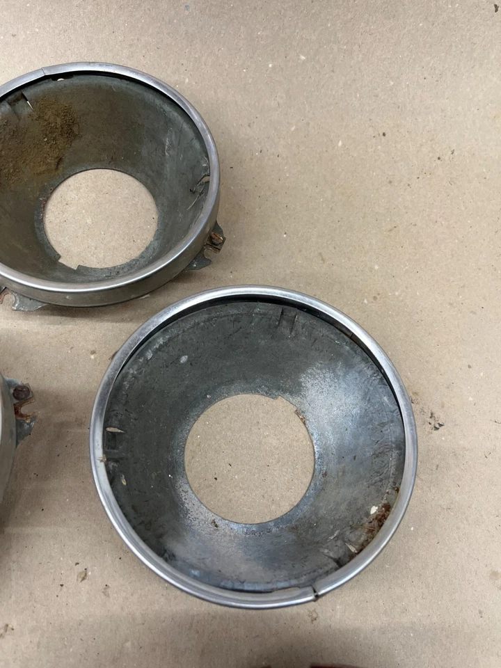 67 68 69 CHEVELLE MALIBU CUTLASS SKYLARK LEMANS GTO FAROS CUBOS LOTE ADORNOS Foto 4 de 4