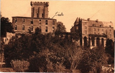 Chateau des Sires de Pons France Castle Sepia Vintage Postcard