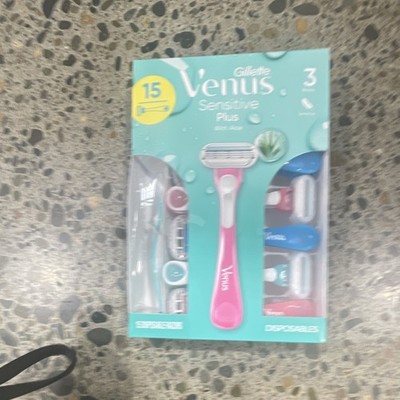 Gillette Venus Sensitive Plus Disposable Razors 15 Pack, 3 Blades, Women