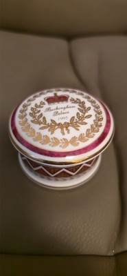 Buckingham Palace Memorabilia kleine Schmuckschatulle Kanne Rose & Gold 1995 Porzellan
