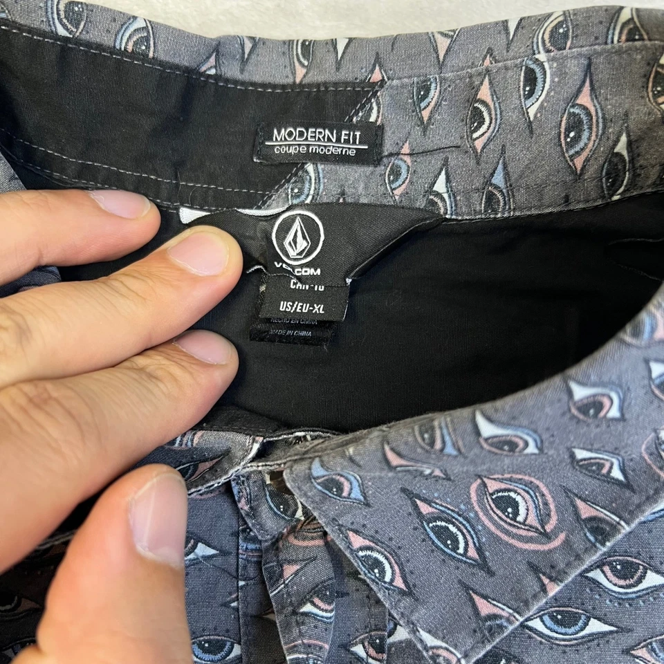 Volcom XL Modern Fit Gray Eye Print Short Sleeve Button Up Shirt - Image 2 of 4