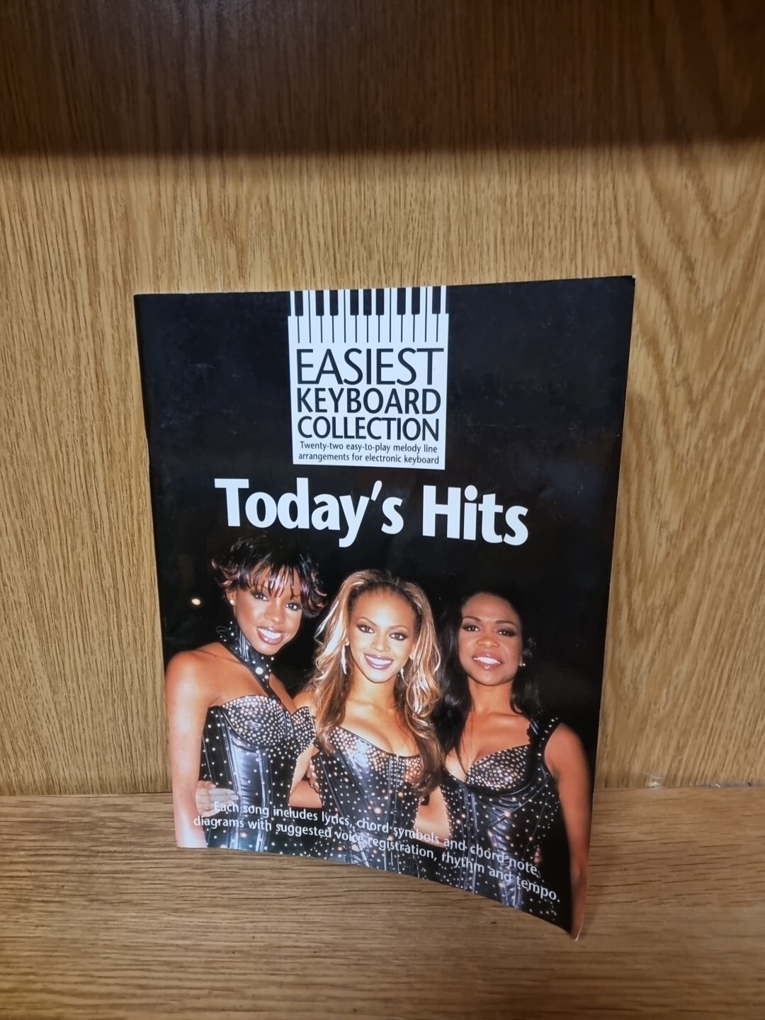 EASIEST KEYBOARD COLLECTION TODAY'S HITS MLC by Various Book (23e)