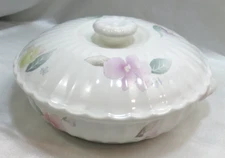 Mikasa Maxima Round Covered Casserole Baking Dish - Silk Blossoms CAJ01