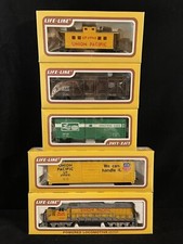 Vintage LIFE-LIKE Trains-Lot of 5 - Numbers: 8534 8461 8475 8432 8287 w/boxes