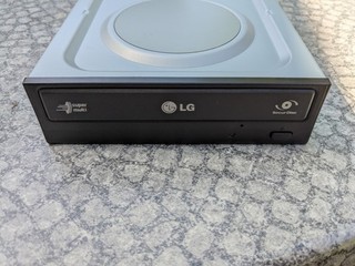 LG GH22NS40 CD / DVD±RW (±R DL) / RAM Laufwerk SATA schwarz