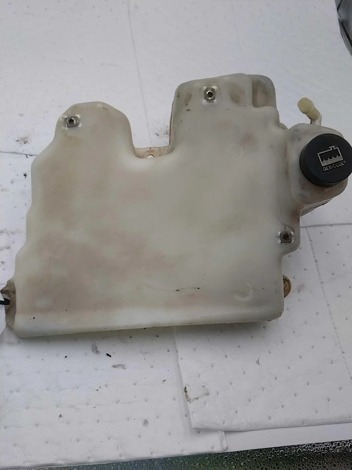 2003 Chevrolet S10 Washer Fluid Reservoir OEM Tan 4.30L 148K Miles NJ25-22605 - Image 3 of 4