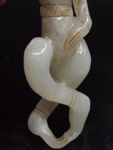 3.6" Chinese Hetian Jade Carved Dynasty Dancing Girl Belle Amulet Pendant statue - Picture 5 of 6