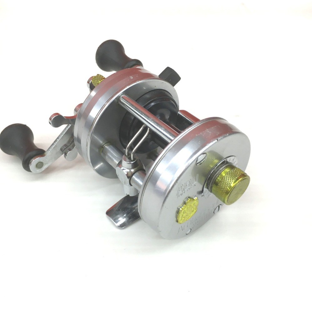 リール Ambassador 2500C Abu Garcia Ambassadeur 2500C Silver BaitCasting Reel Very