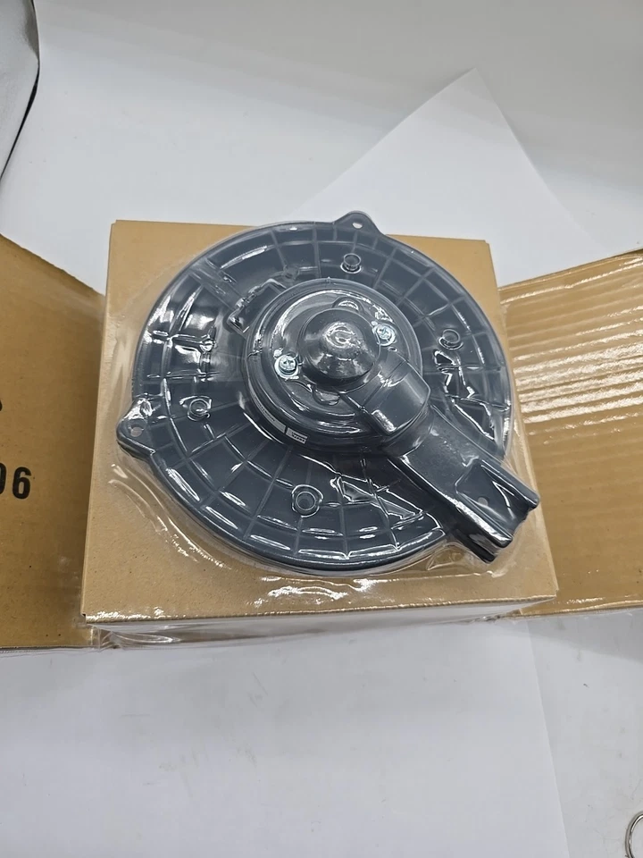 Blower Motor Carquest 75738 - Image 2 of 4