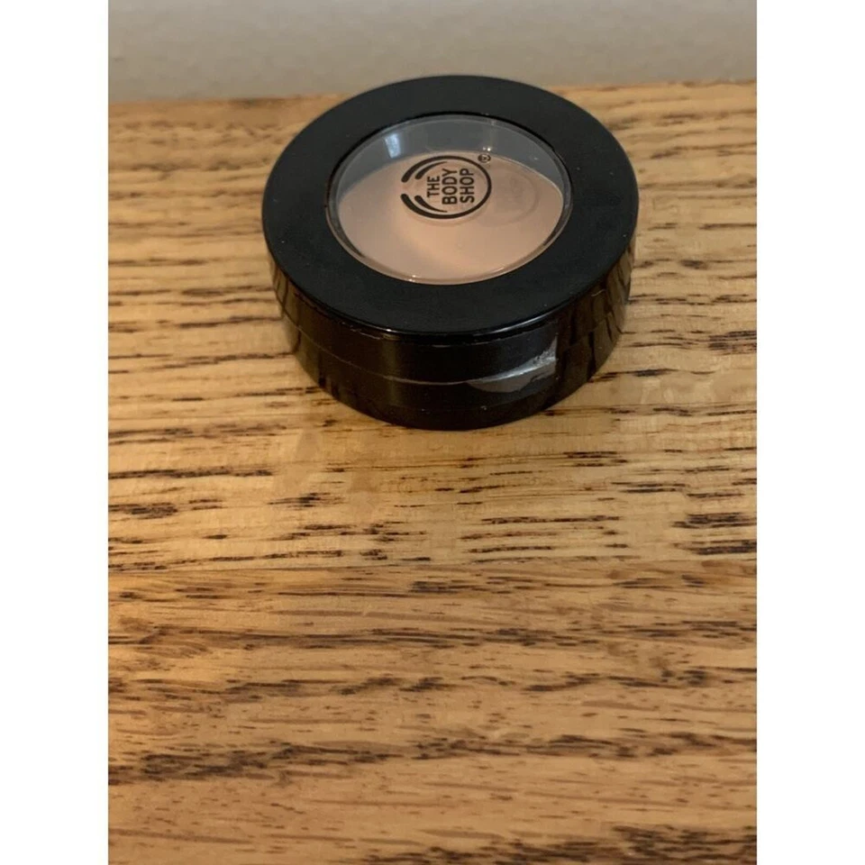 The Body Shop 全遮瑕哑光粘土遮瑕膏 0.05 盎司 #021 全新未开封印章 — 第 4/4 张图片