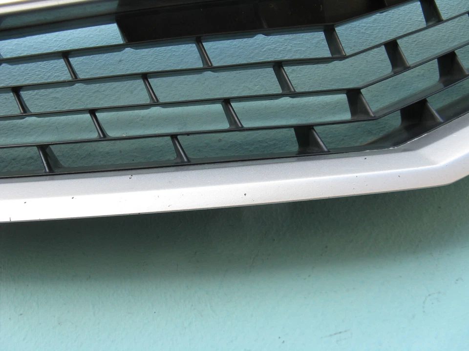 Acura TSX 2009 2010 parte superior superior parachoques delantero cubierta rejilla emblema usado OEM 09 10 Foto 4 de 4