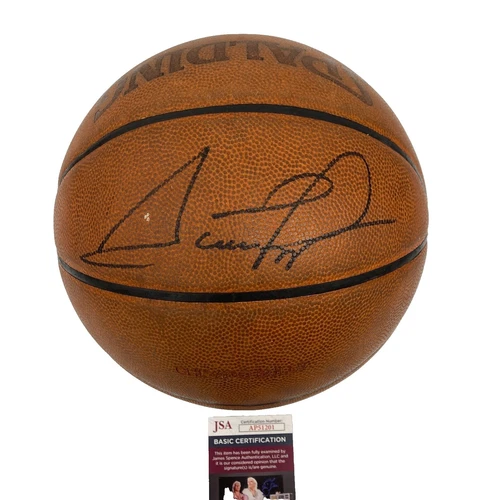Scottie Pippen NBA Original Autographed Items