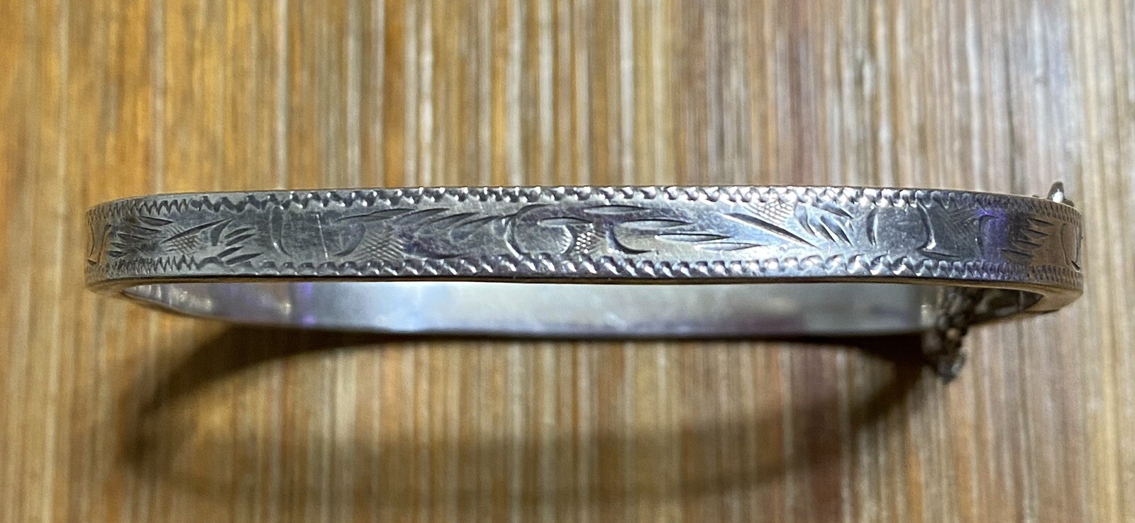 925 Sterling Silver Etched Rectangular Hinged Ban… - image 4