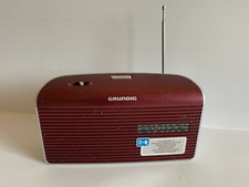 Petite Radio GRUNDIG  elle  fonctionne bien