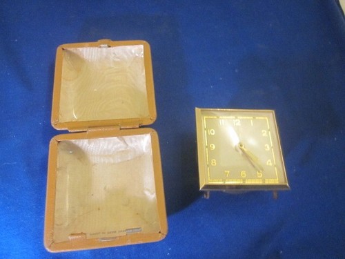 Vintage Travel Alarm Clock CIA FOR PARTS OR REPAIR - Picture 3 of 7