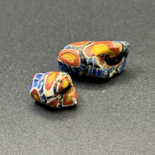 Rare ancient Roman Gabri glass bead - Afbeelding 2 van 3