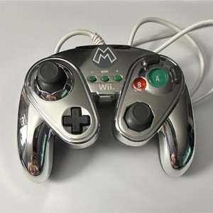 PDP Wired Fight Pad Metal Mario Controller Turbo for Nintendo Wii Silver/Black