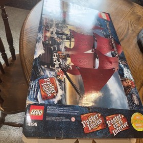 LEGO 4184 & 4195 PIRATES OF THE CARIBBEAN BLACK PEARL AND QUEEN ANNE&rsquo;S REVENGE