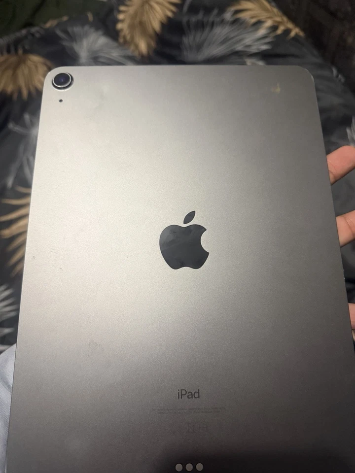Apple iPad Air (4th generation) · 64GB · Wi-Fi, photo 4 of 5