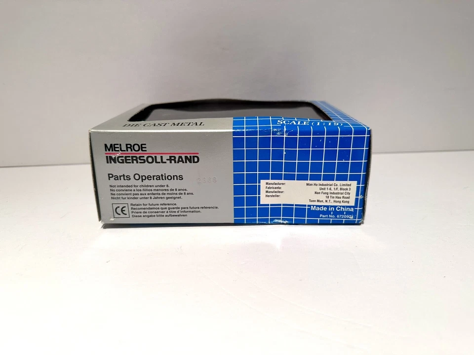 Wan Ho Melroe Co. 1:19 Bobcat Loader Model 743B Diecast Construction Equipment - Image 4 of 4