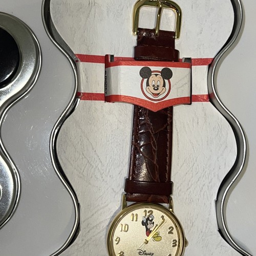 VINTAGE NIB MICKEY MOUSE WATCH “RARE” - Picture 3 of 9