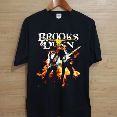 Brooks and Dunn new heavy cotton gildan 