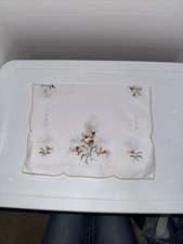 6 VINTAGE STITCHED DISH/HAND TOWELS, FLOWER PATTERN