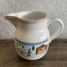Villeroy & Boch Design Naif Creamer 3.5" 7oz Christmas Winter