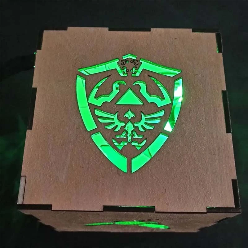 Zelda Lampe LED cube en bois gravé – 12x12x12cm - Link Ganondorf Triforce - Photo 3/4
