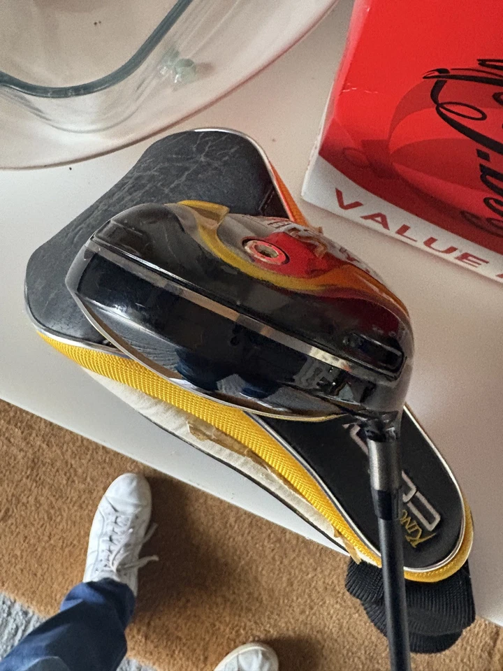 Beautiful Rare  cobra pro  Japanese Golf Driver 8.5 Stiff ￼￼ - Image 2 of 4
