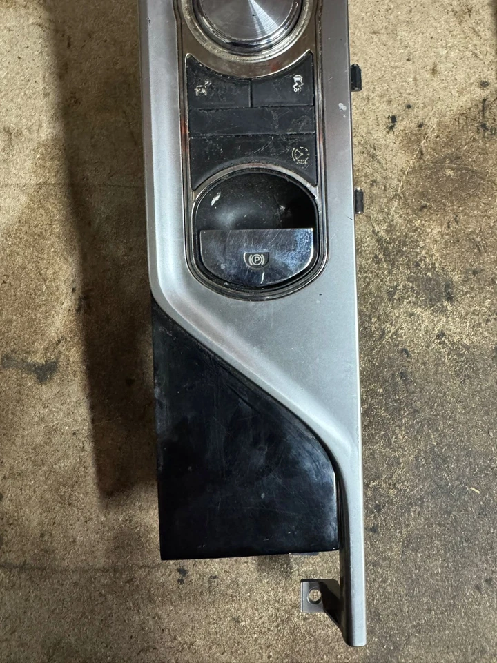 2008–2015 Jaguar XF Mk1 X250 Automatic Gear Shifter Selector DX23-7E453-CB - Image 3 of 4