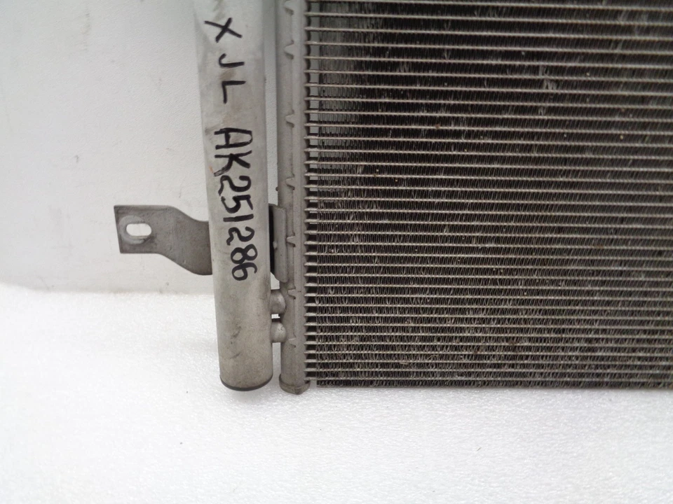 2010-2019 Jaguar XJ XJ L X351 AC Condenser BW93-19710-AA OEM AK251286 - Image 4 of 4