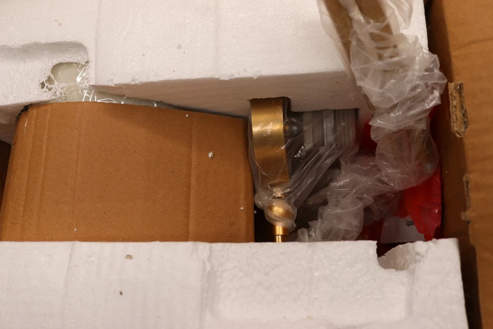 Aplique de baño alto Generation Lighting Clark latón 12" 4190501-848 Foto 3 de 3