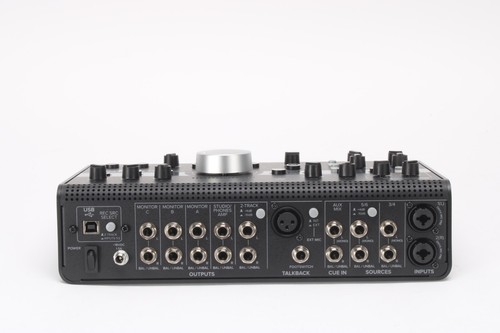 Big Knob Studio+ Monitor Controller Interface W/ Power Cable, USB Cable, and Box - 第 4/7 張圖片