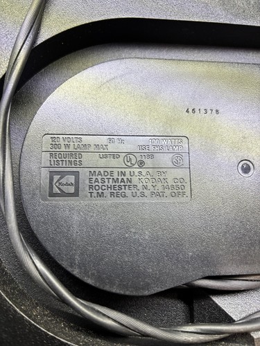 Kodak Carousel 4400 Slide Projector With Tray - Picture 2 of 4