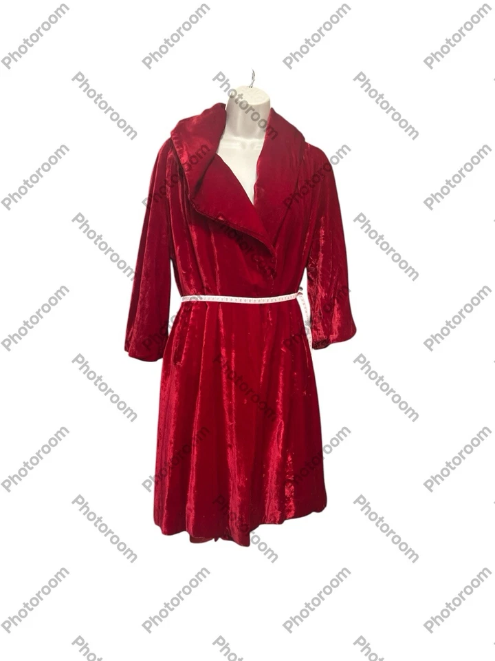 Abrigo midi de ópera drapeado de terciopelo real rojo vintage para dama Foto 4 de 4