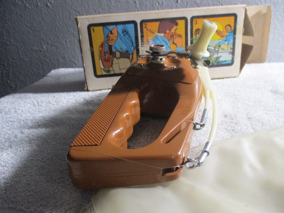 Vintage 1972 Popeil's Pocket Fisherman Spin Casting Original Vintage 1972 Popeil's Pocket Fisherman Spin Casting Original