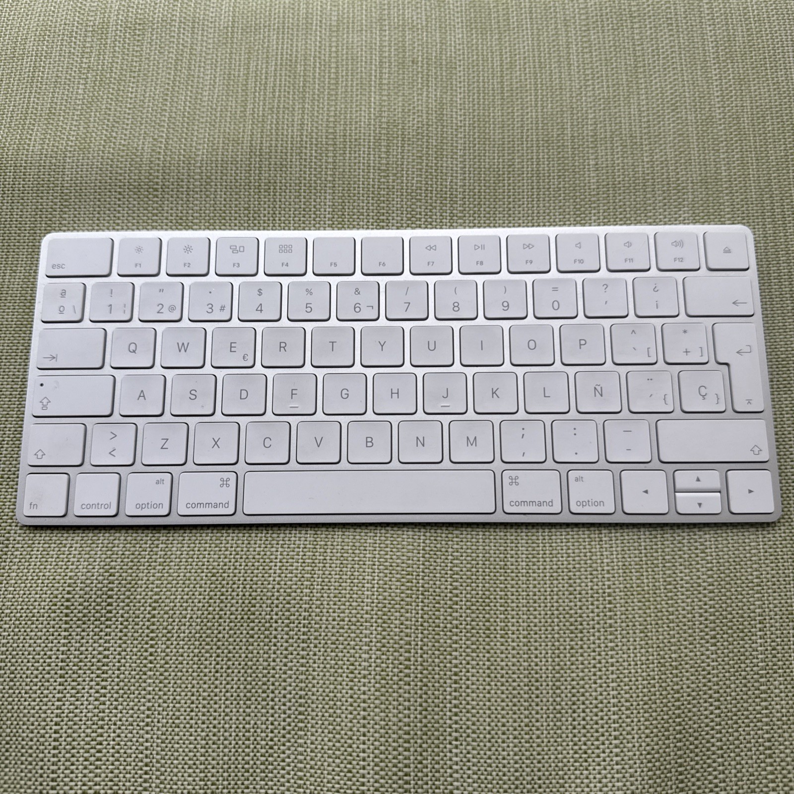 Apple OEM Wireless Magic Keyboard Spanish/Arabic/Romanian/Da