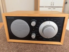 Tivoli Audio Model One Radio hellbrau by Henry Kloß