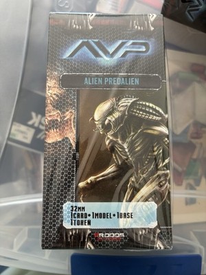 NEW AVP Alien Predalien by Prodos Games Sealed Rare