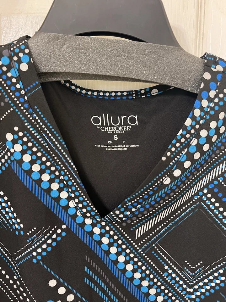 Allura By Cherokee Scrub Top Size Small NEW black with blue print - Image 2 of 4