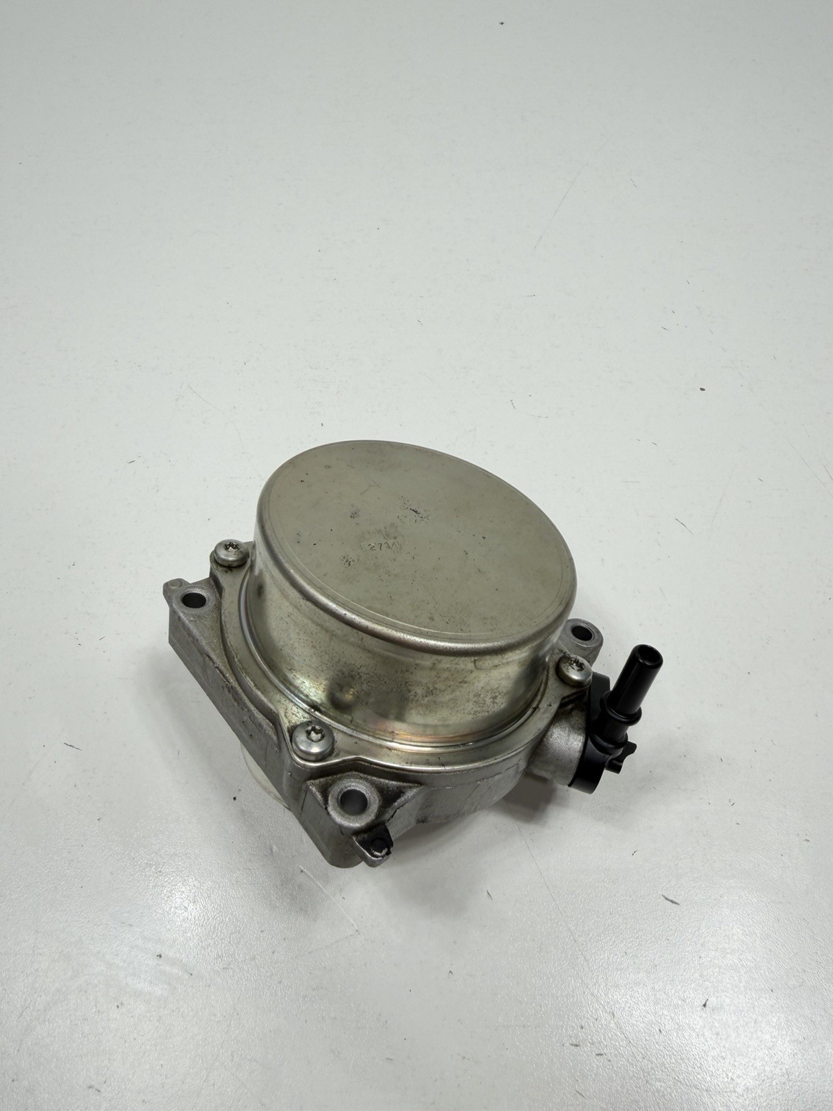 Maserati Ghibli S Q4 2014-2024 Brake vacuum pump